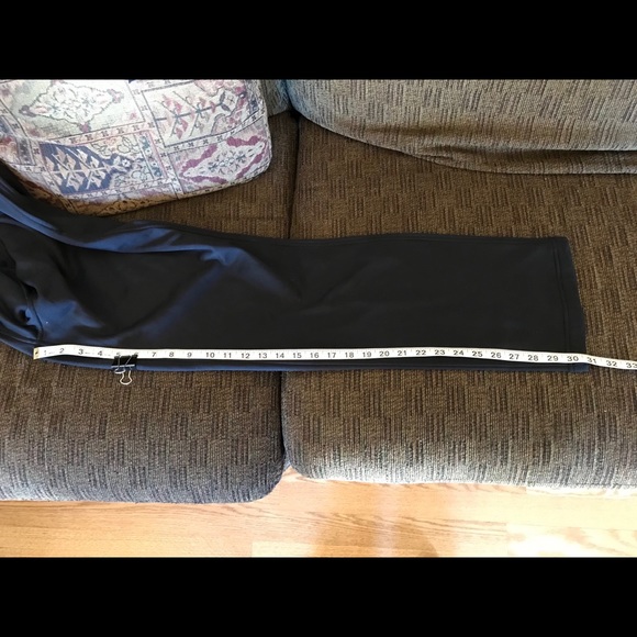 Under Armour Fleece Pants. - Picture 7 of 8